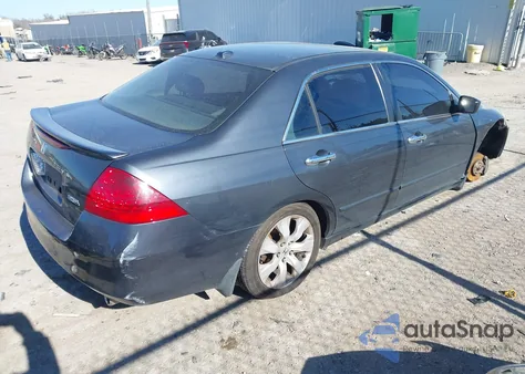 2006 Honda Accord 3.0 Ex z USA, uszkodzony, nr VIN 1HGCM66516A057853